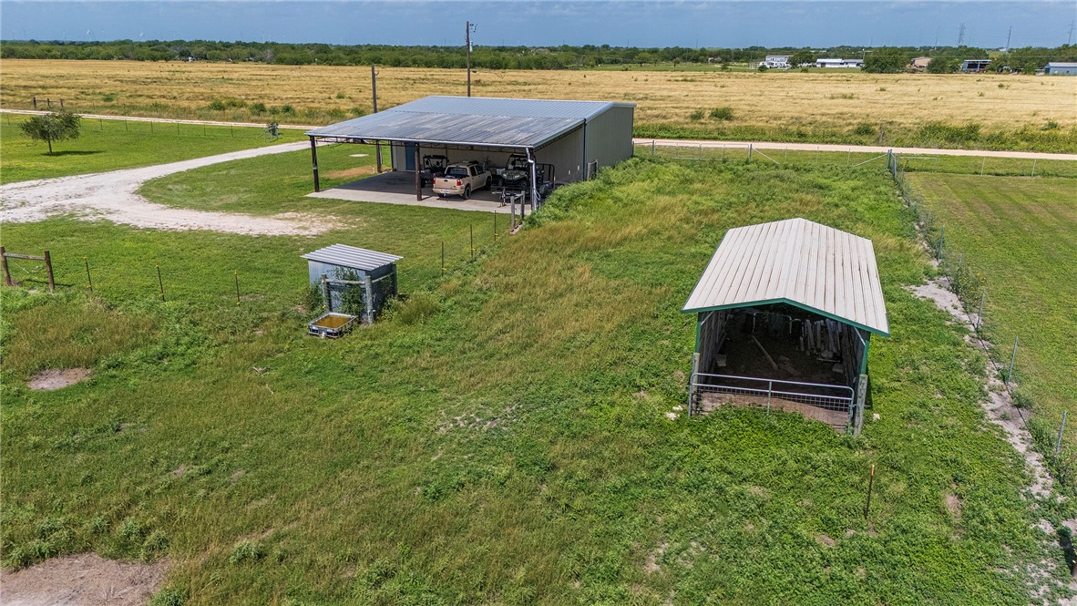 9386 Private Road 2155 Property Photo 17