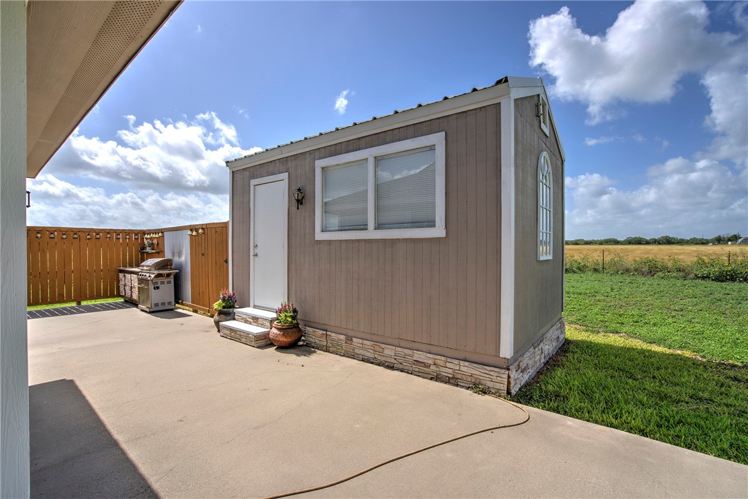 9386 Private Road 2155 Property Photo 18