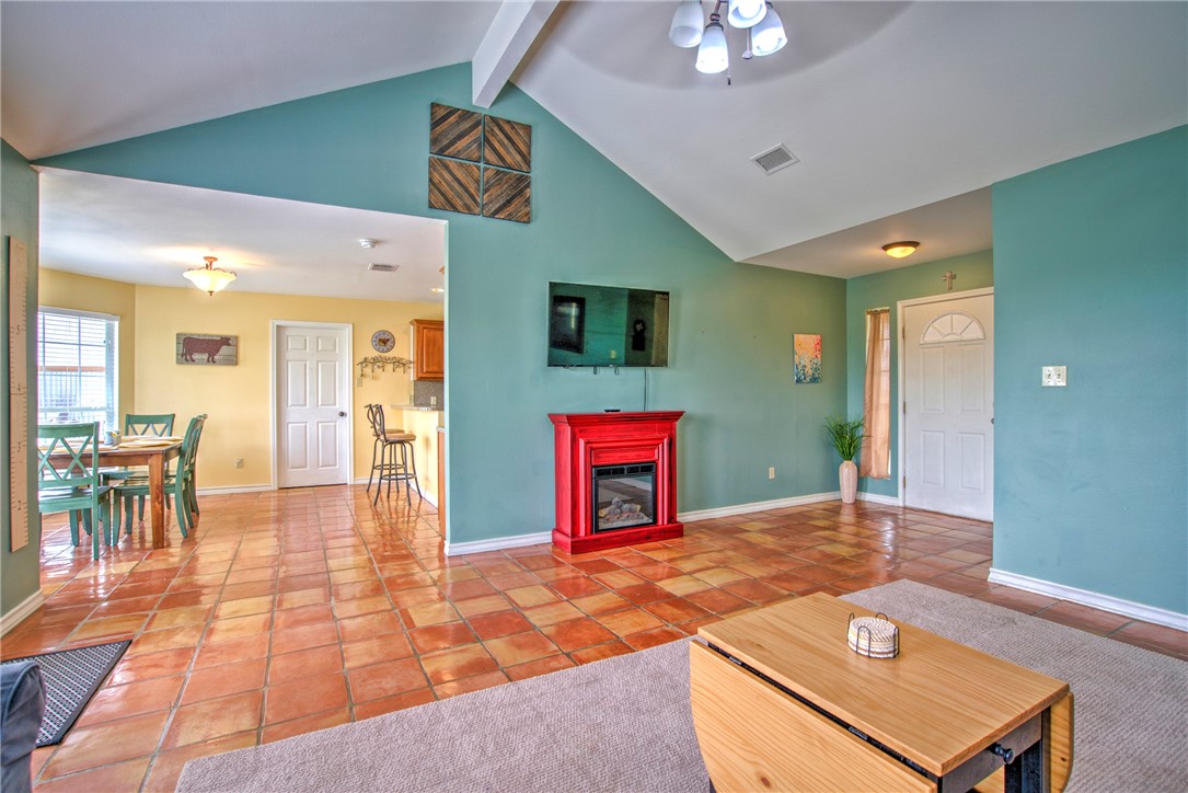 9386 Private Road 2155 Property Photo 26