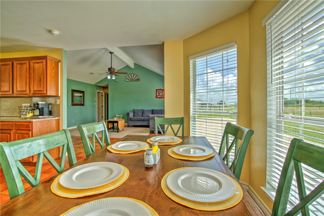 9386 Private Road 2155 Property Photo 30