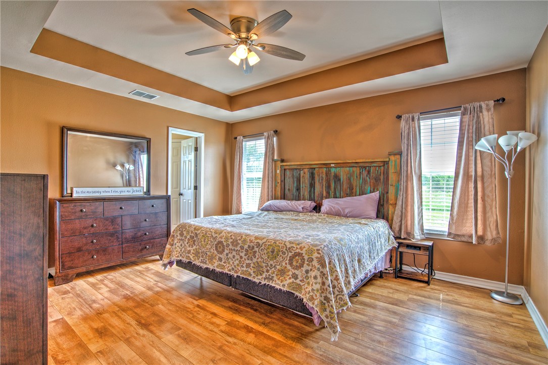 9386 Private Road 2155 Property Photo 38