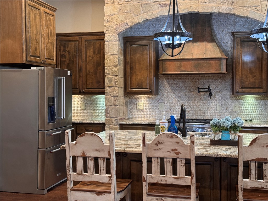 18 Post Oak Property Photo 15