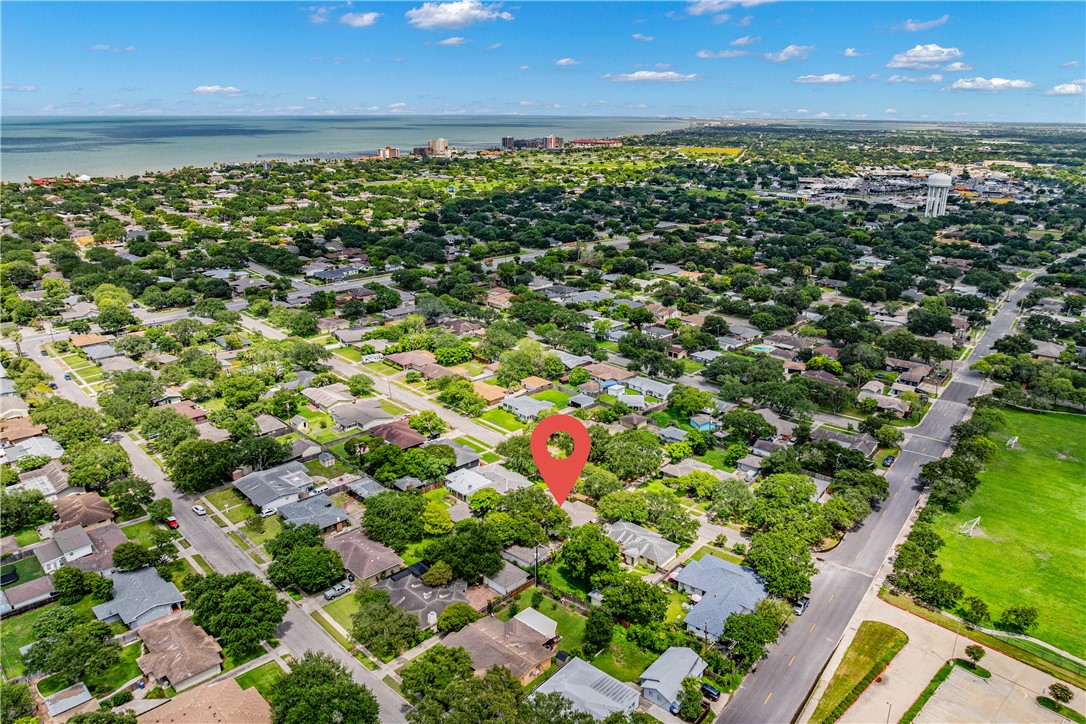 622 Bermuda Pl Property Photo 3