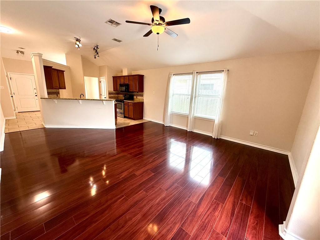 6710 Earnhart Property Photo 10