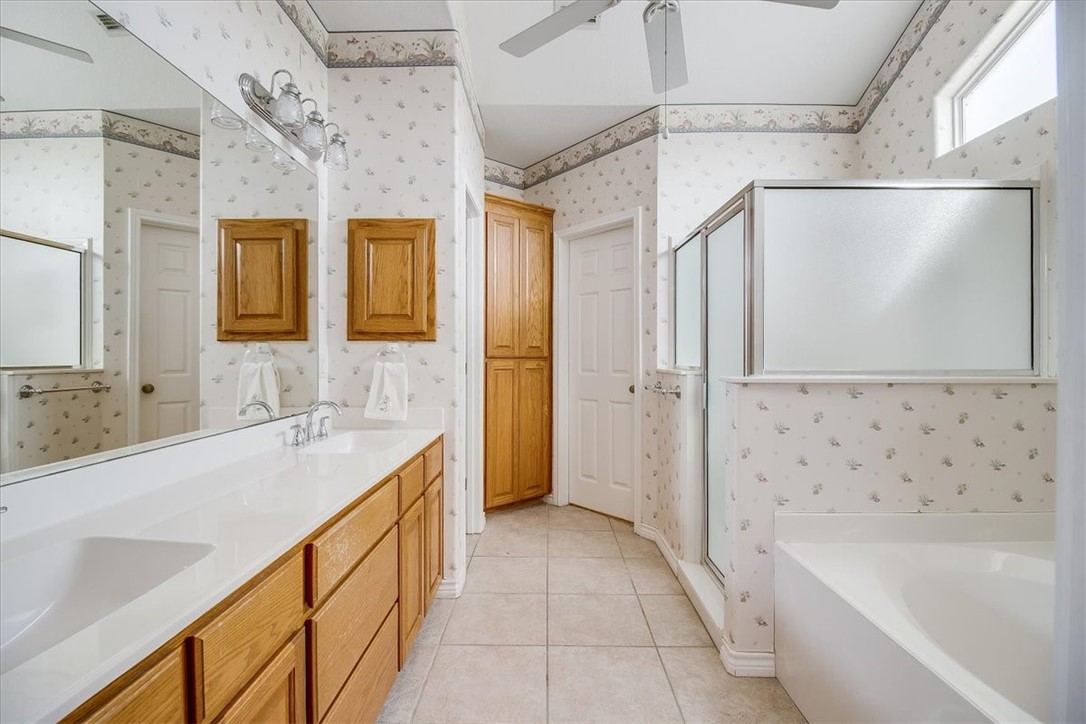 637 Pompano Dr Property Photo 19