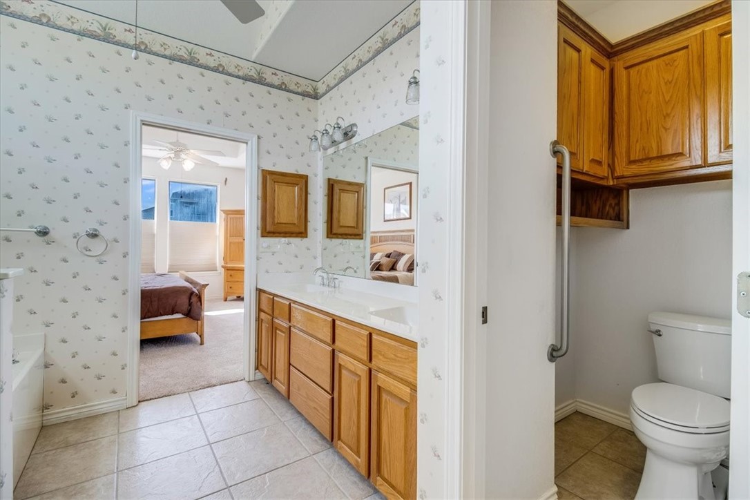 637 Pompano Dr Property Photo 21