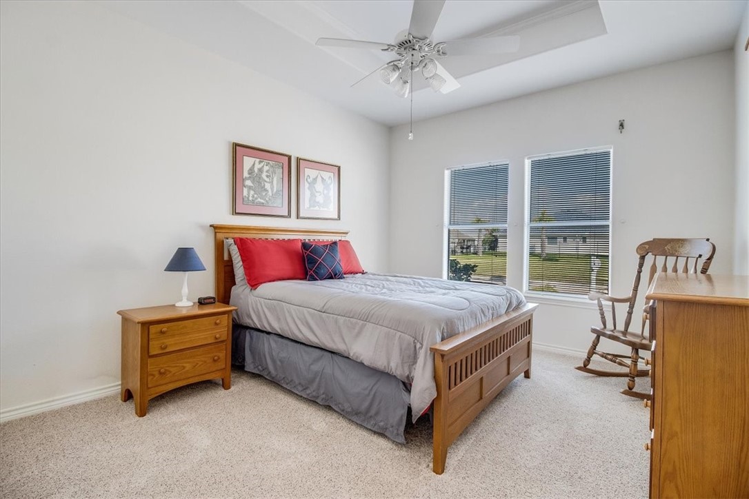 637 Pompano Dr Property Photo 25