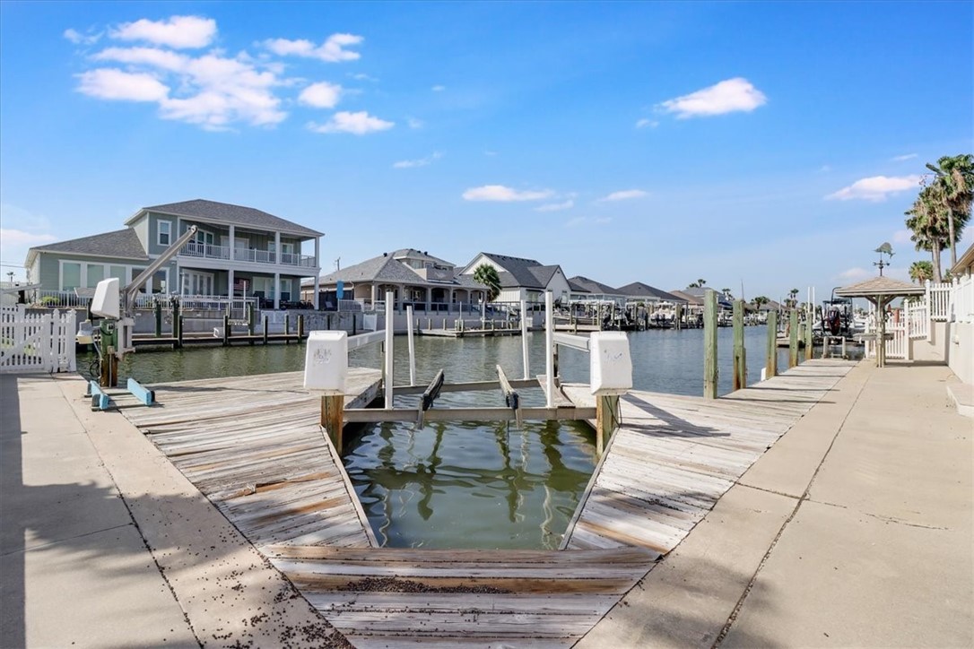 637 Pompano Dr Property Photo 30