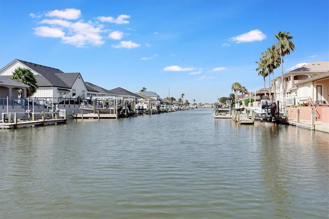 637 Pompano Dr Property Photo 31