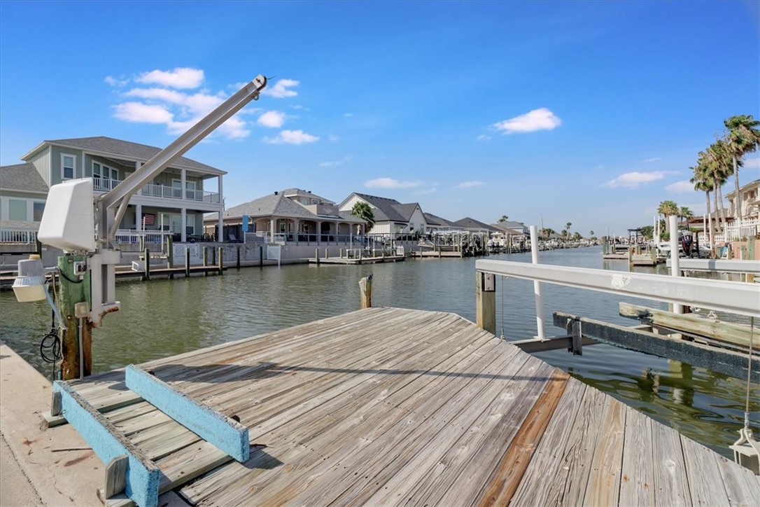 637 Pompano Dr Property Photo 33