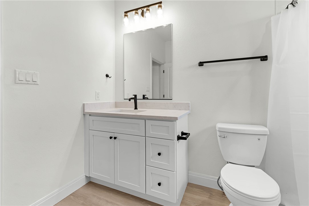 1210 W Dallas Property Photo 14