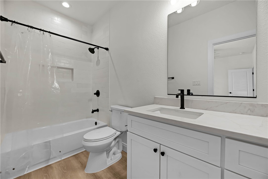 1210 W Dallas Property Photo 20