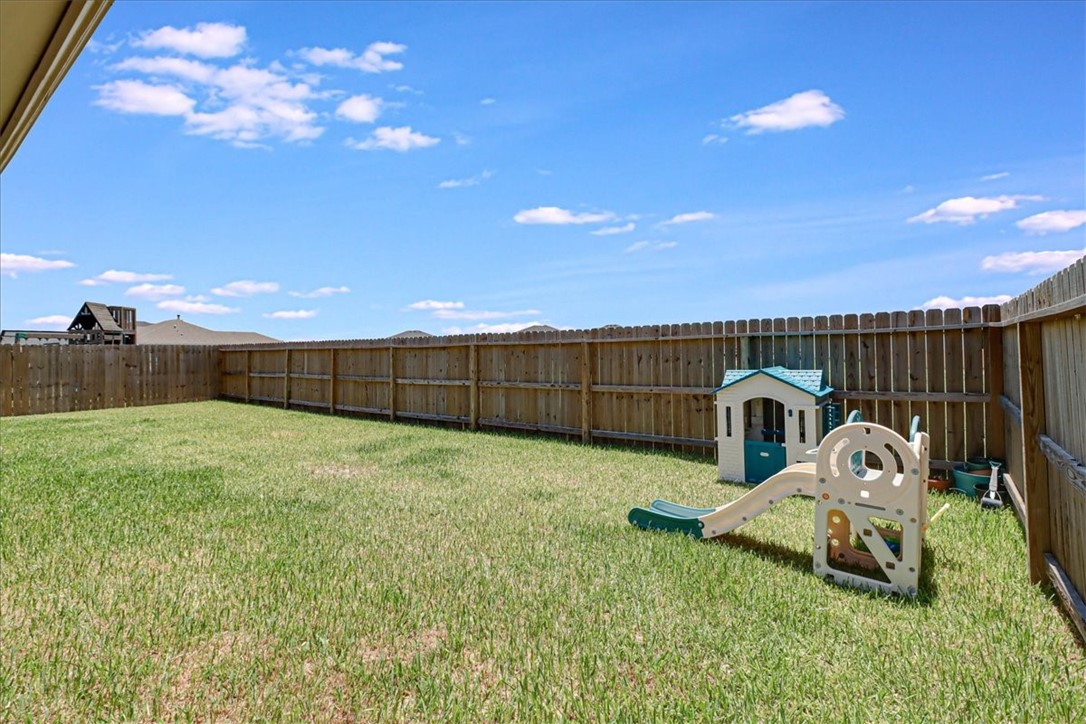 2633 Lannister Lane Property Photo 34