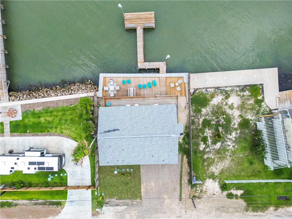 710 Copano Cove Property Photo 6