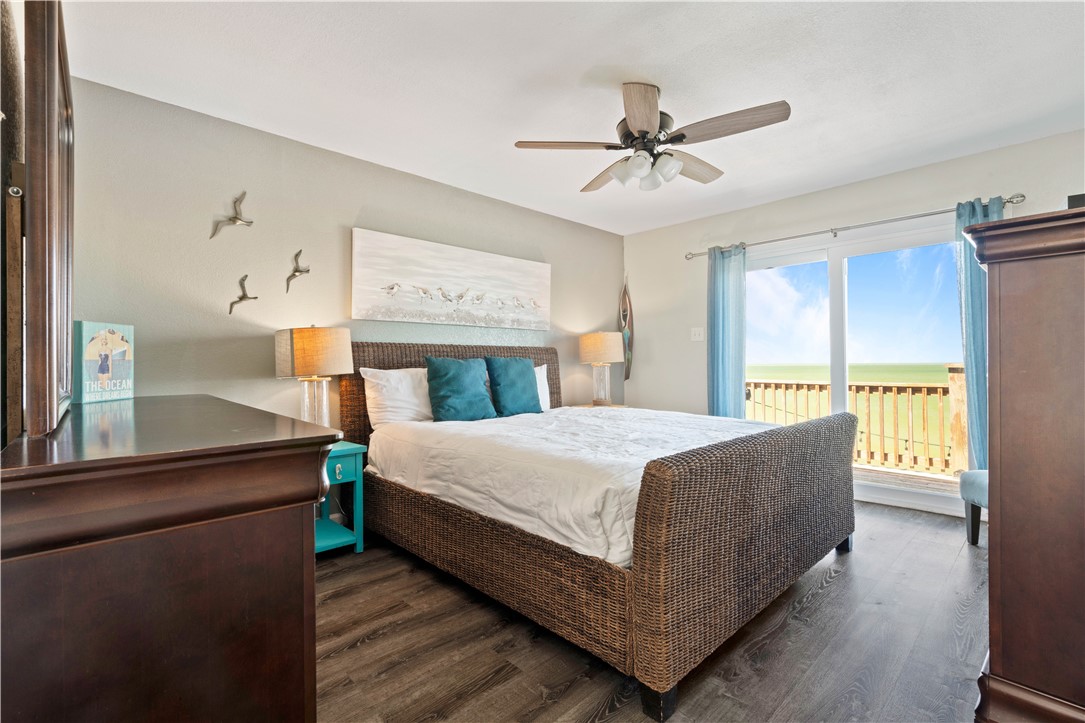 710 Copano Cove Property Photo 19
