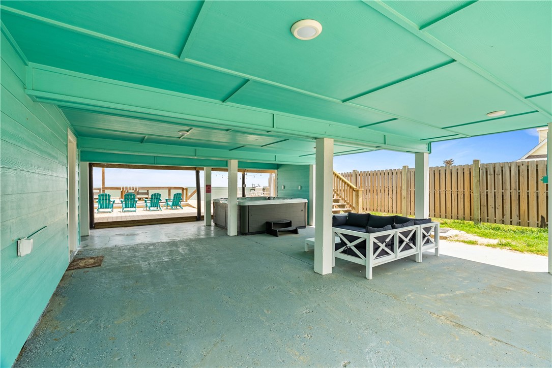 710 Copano Cove Property Photo 31