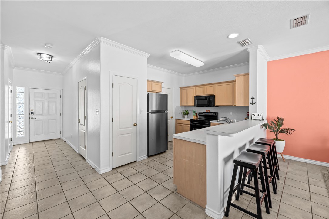 15110 Leeward Dr 103 Property Photo 9
