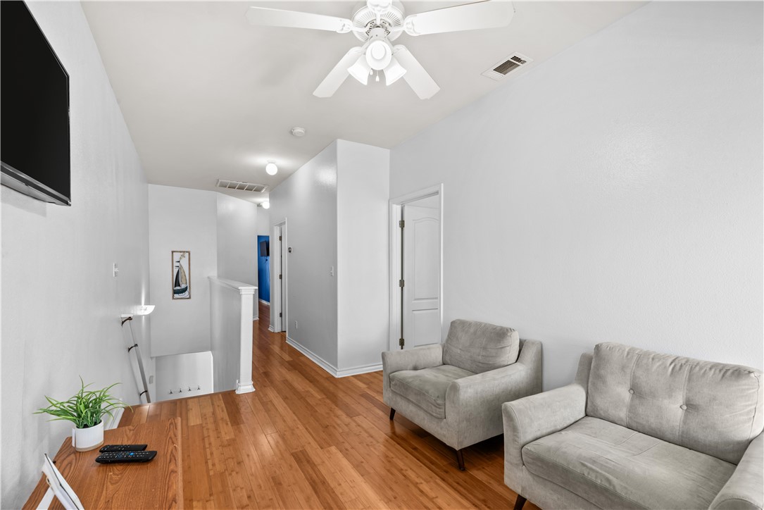 15110 Leeward Dr 103 Property Photo 17