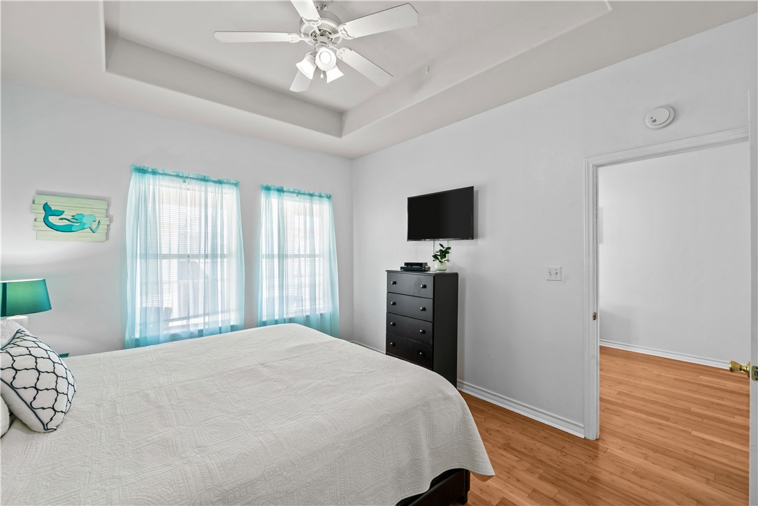 15110 Leeward Dr 103 Property Photo 20