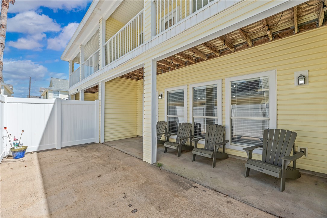 15110 Leeward Dr 103 Property Photo 30