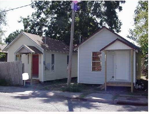 1207 Mary St Property Photo 1