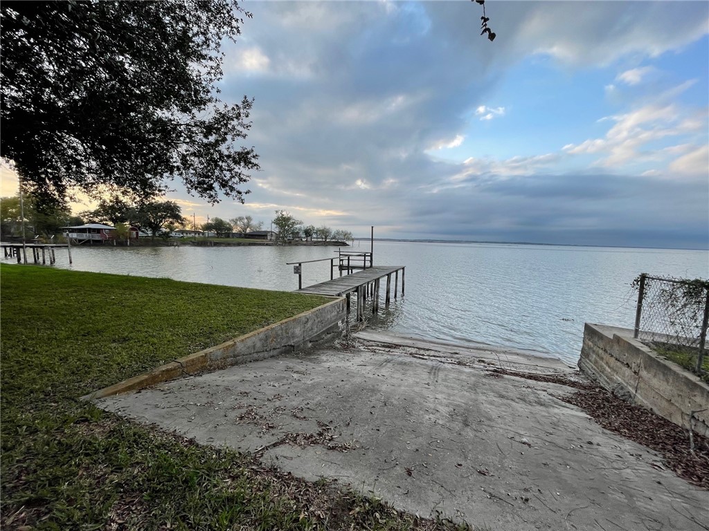 140 Lakeview Dr Property Photo 12