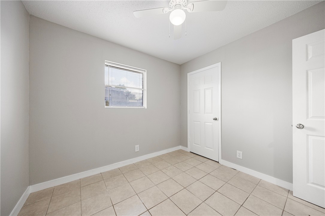 2614 Poinsetta Pl Property Photo 11