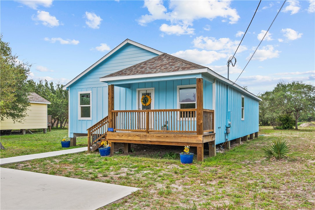 2111 Lone Star Property Photo 3