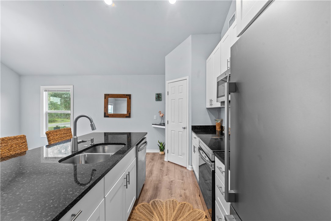 2111 Lone Star Property Photo 8