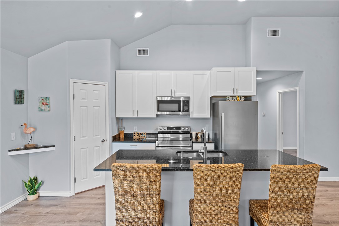 2111 Lone Star Property Photo 12