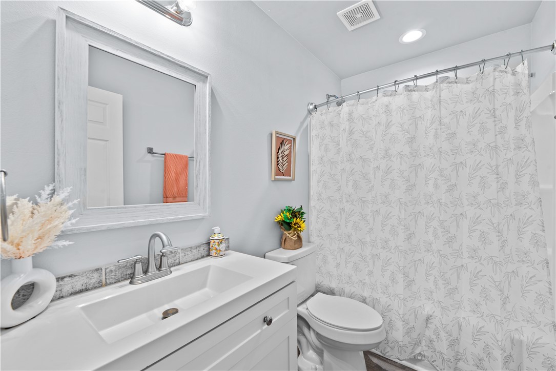 2111 Lone Star Property Photo 21