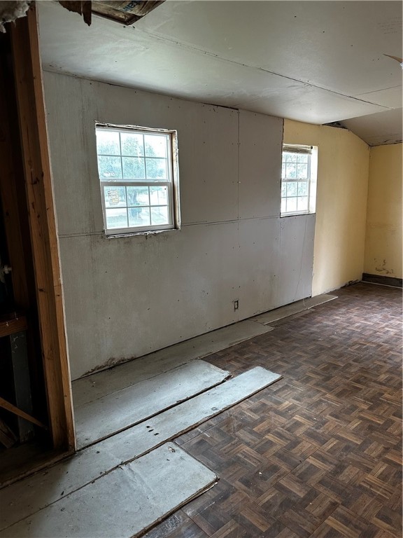 2201 Comanche St Property Photo 3