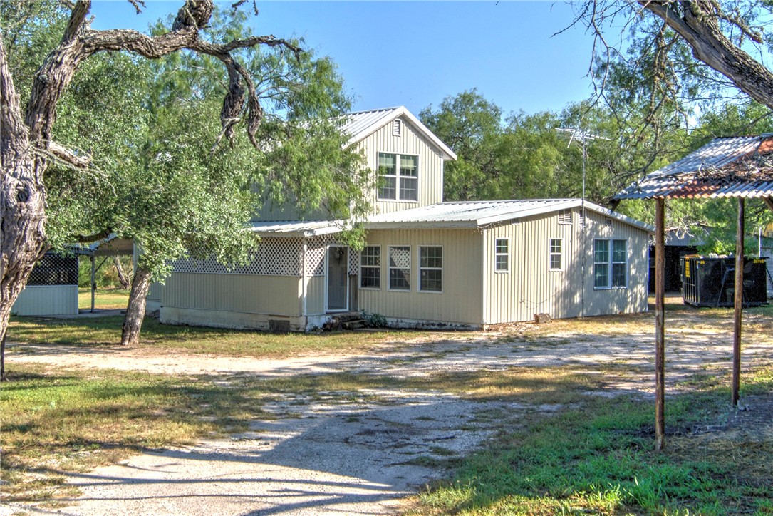 118 Island Dr Property Photo 1