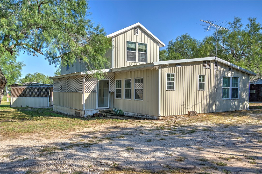 118 Island Dr Property Photo 2