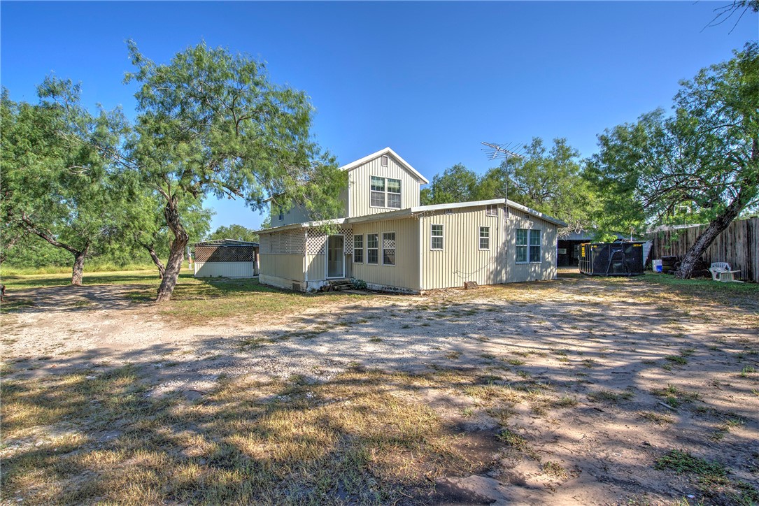 118 Island Dr Property Photo 3