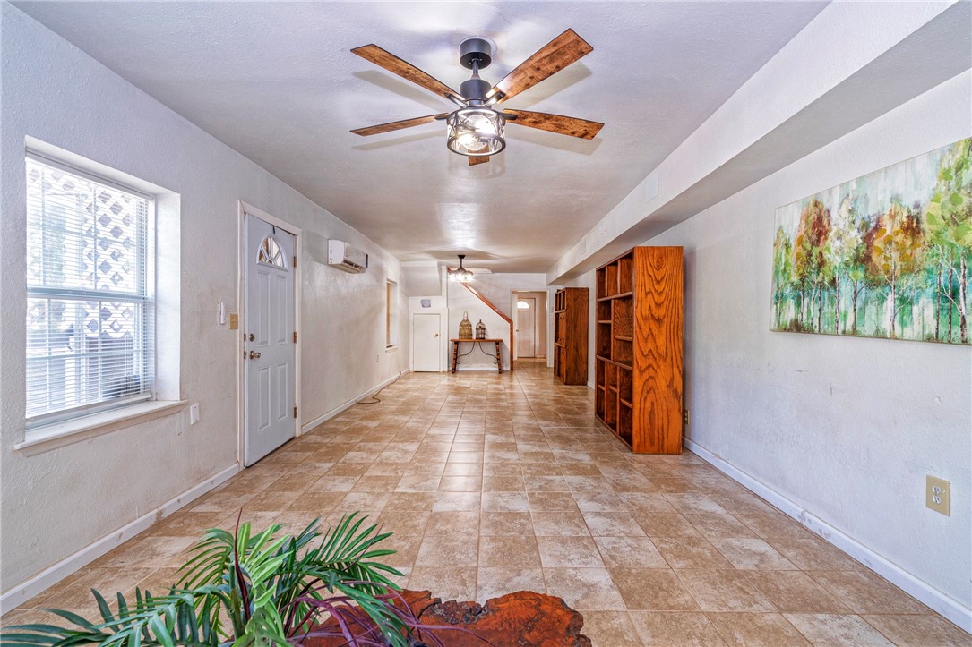 118 Island Dr Property Photo 4