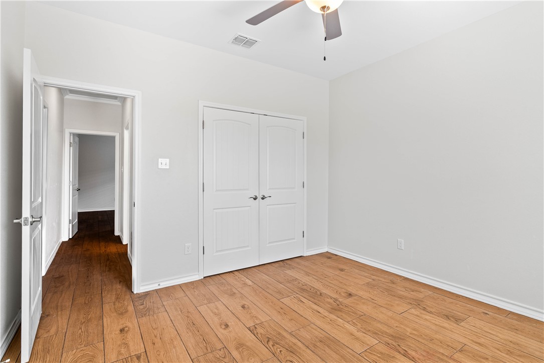 2718 Yeager Dr Property Photo 21
