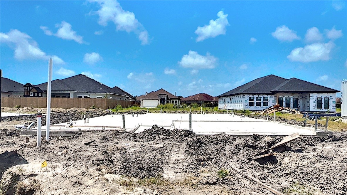 7705 Macedonian Dr Property Photo 2