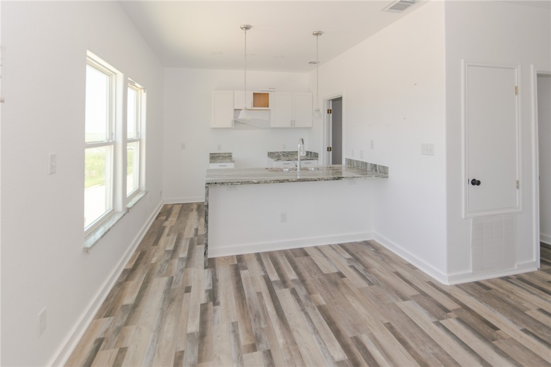 170 West Palm Beach Property Photo 2