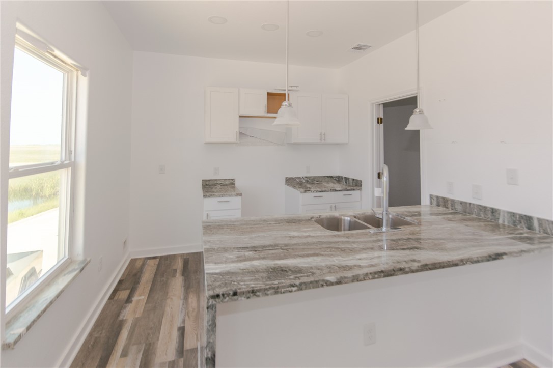 170 West Palm Beach Property Photo 3