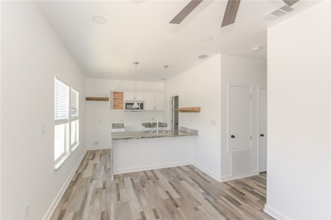 174 West Palm Beach Property Photo 3