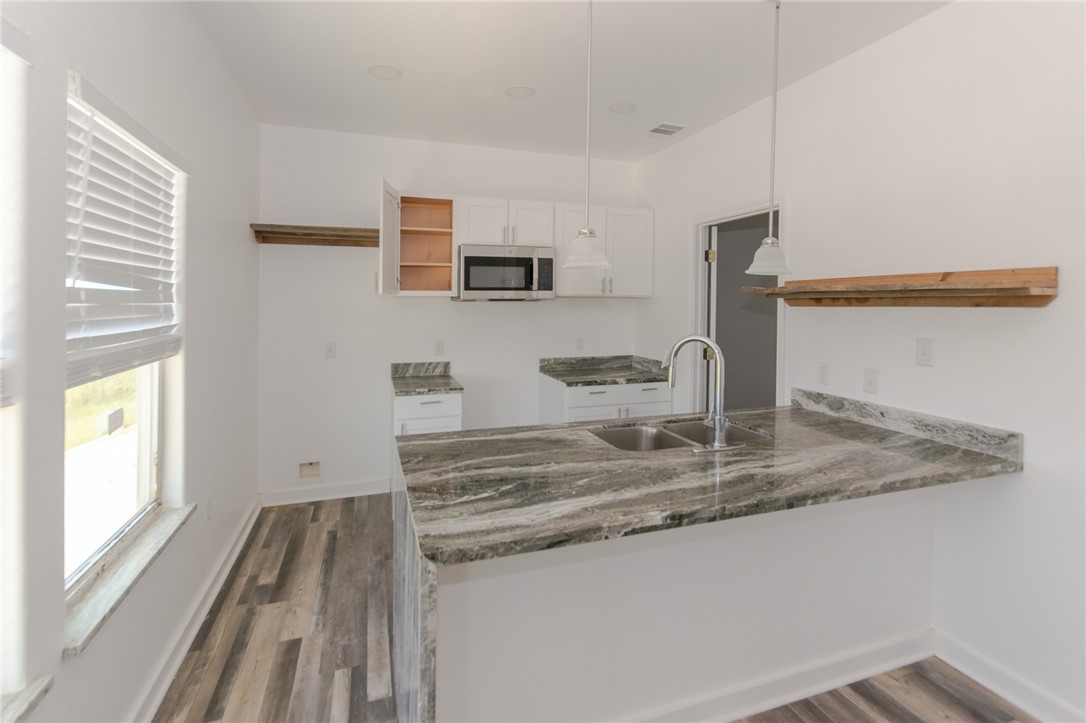 174 West Palm Beach Property Photo 4