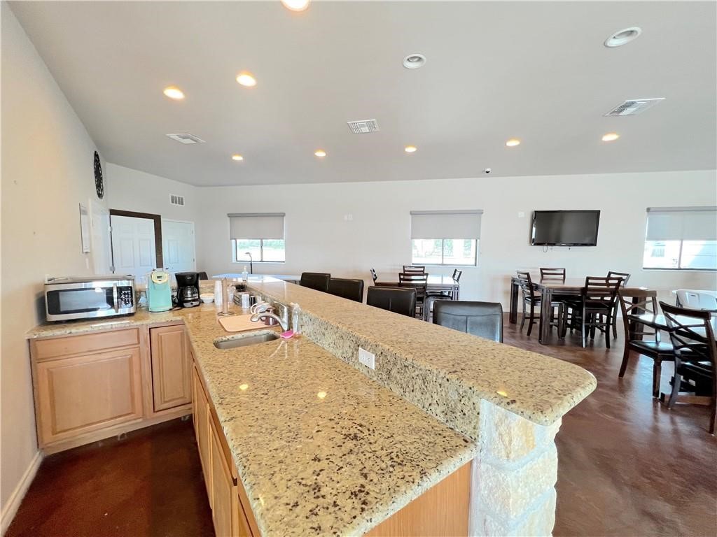 11 Augusta Circ Property Photo 18