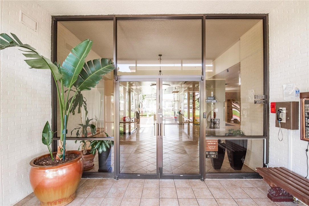 4600 E Ocean Dr 804 Property Photo 3