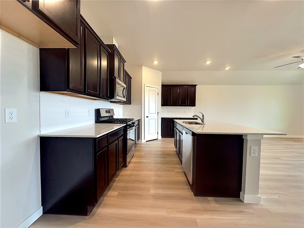 3405 Tanzanite Dr Property Photo 6