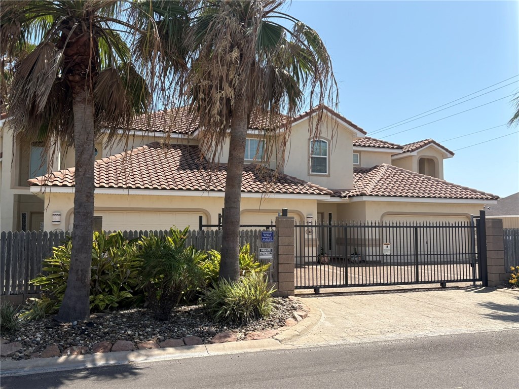 14813 Leeward Dr 502 Property Photo 2