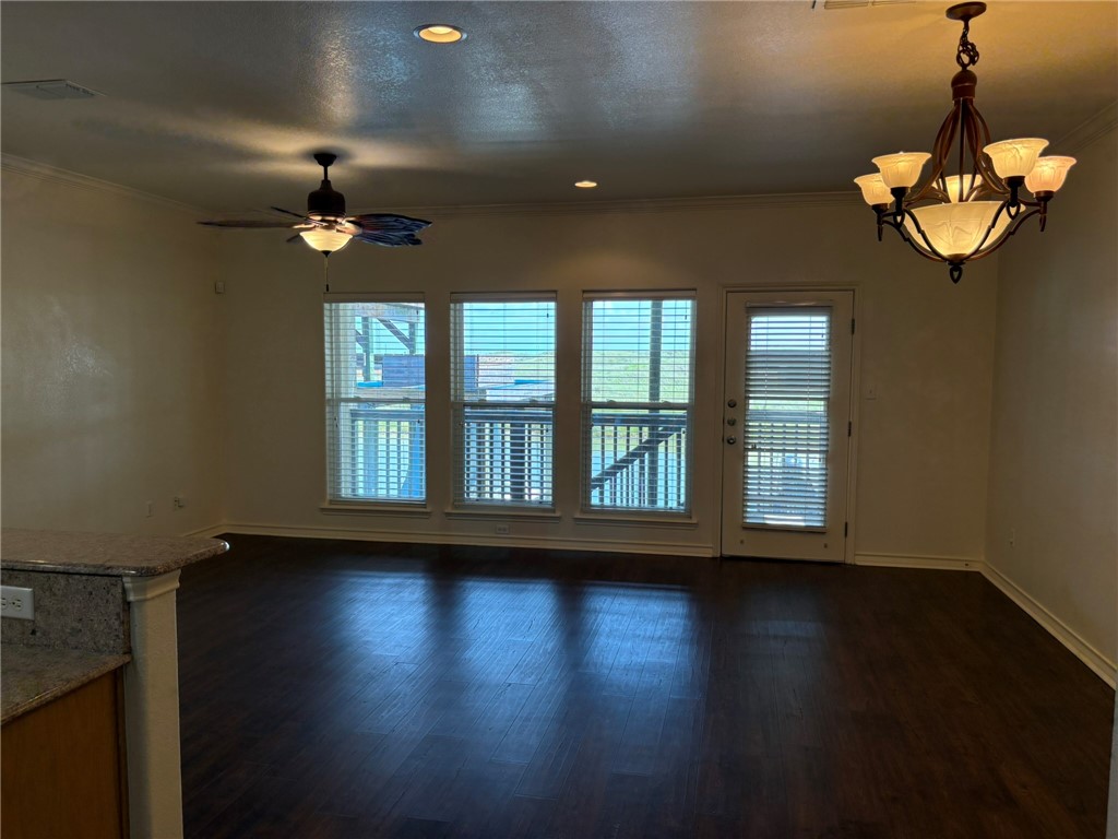 14813 Leeward Dr 502 Property Photo 4
