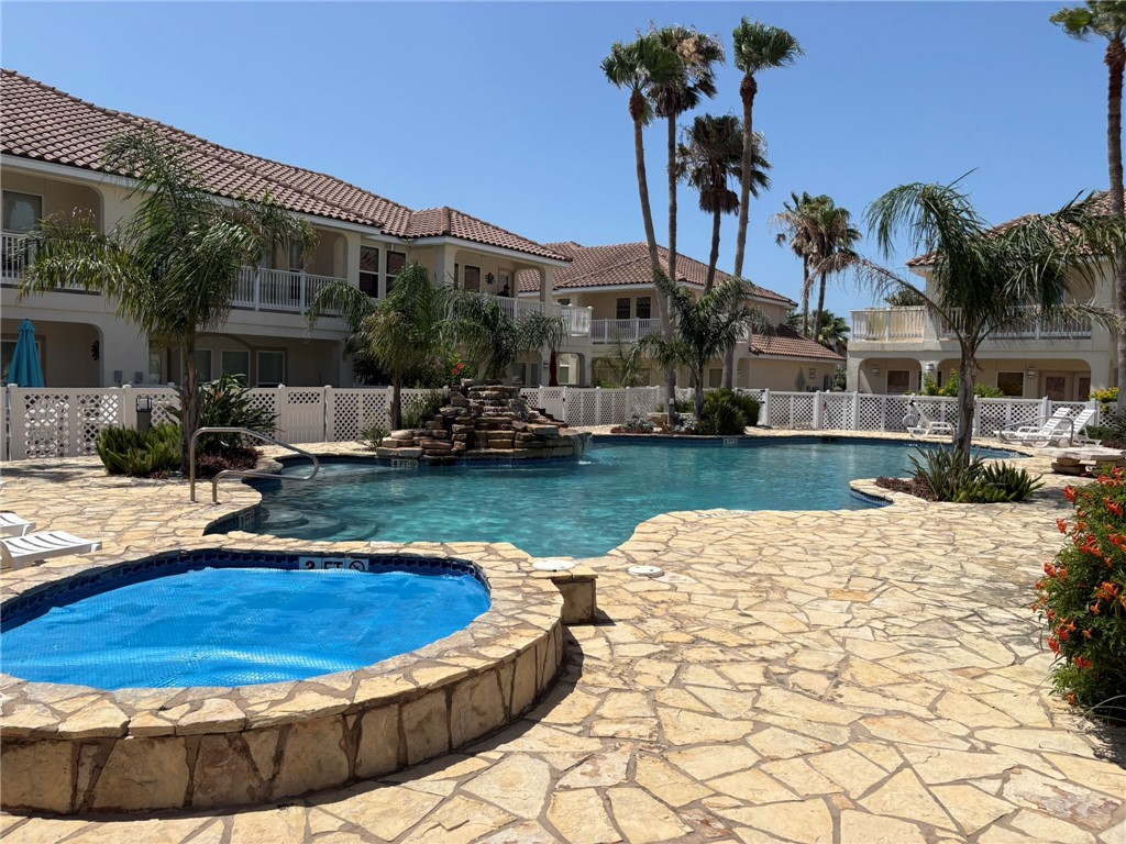 14813 Leeward Dr 502 Property Photo 17