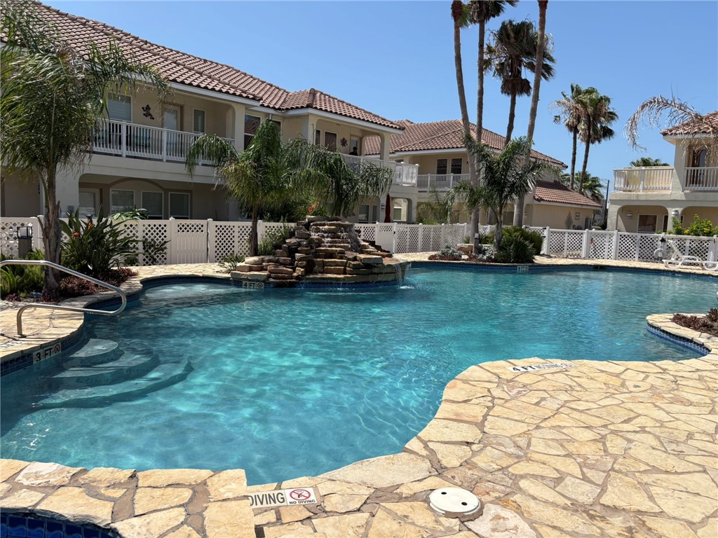 14813 Leeward Dr 502 Property Photo 18