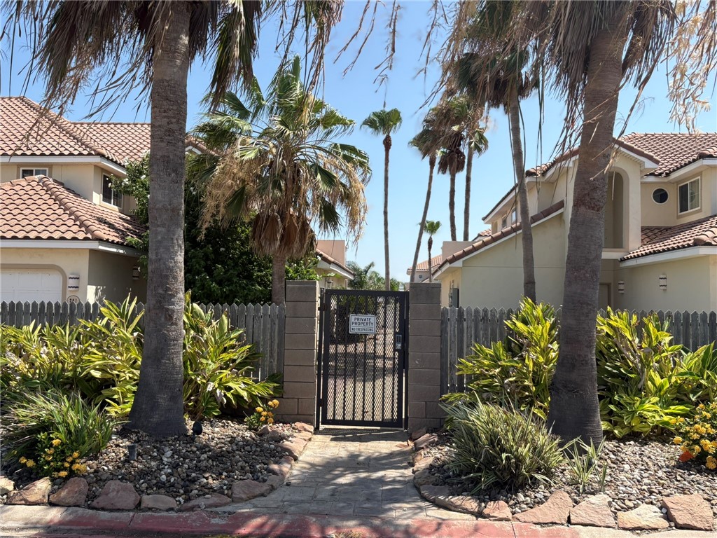 14813 Leeward Dr 502 Property Photo 23